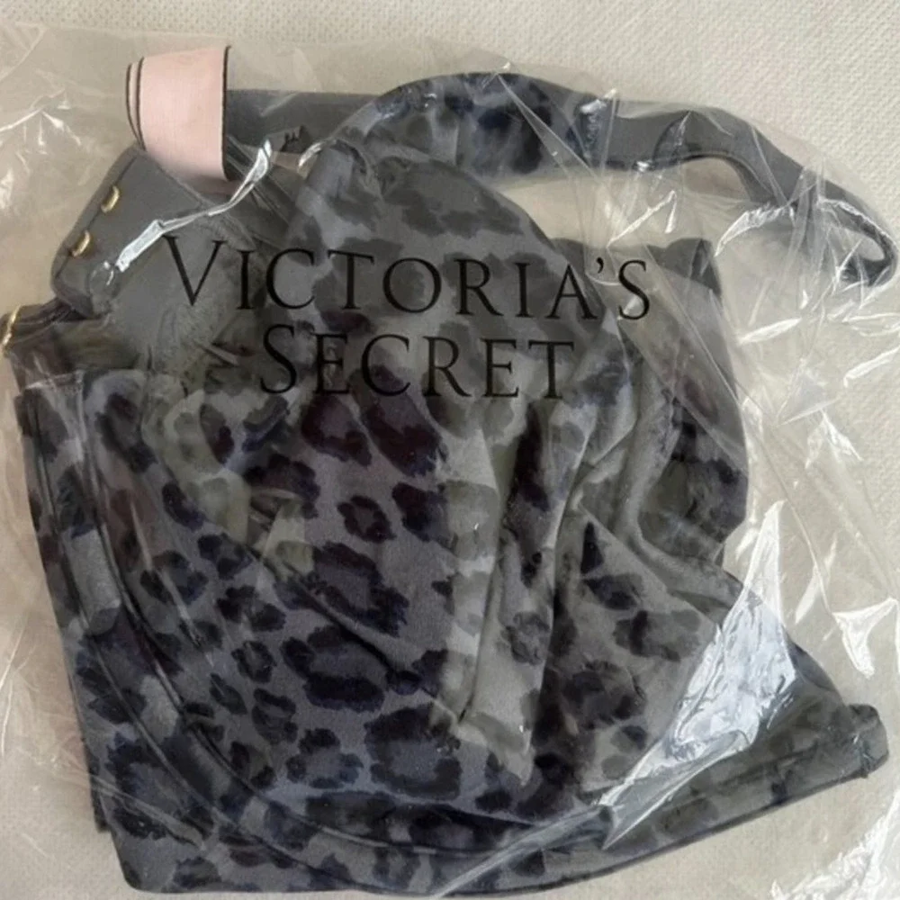Victoria's Secret Unlined Plunge Bra Black Pearl Leopard, 32DD